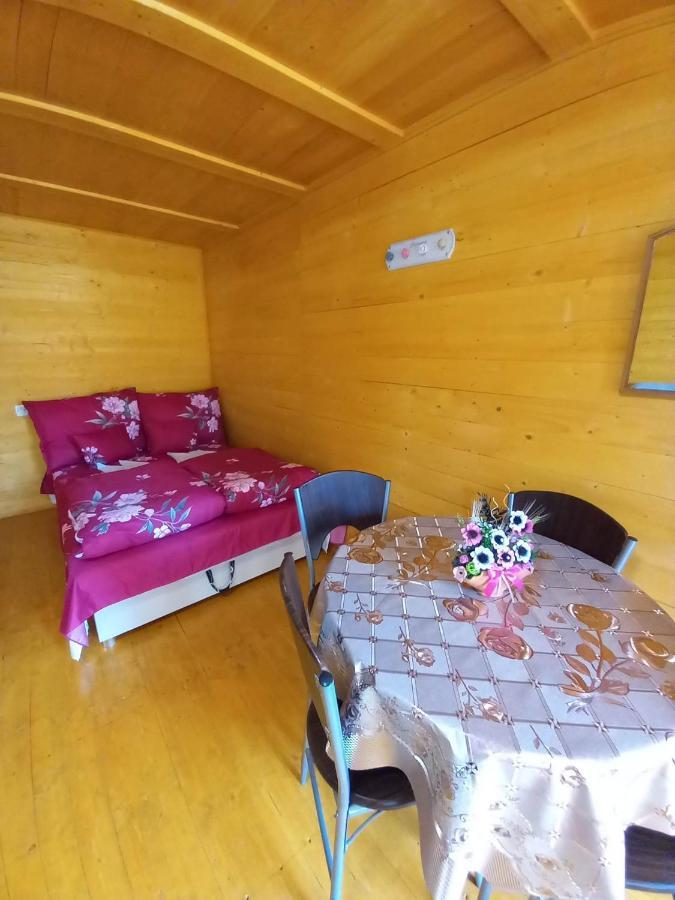 Апартаменты Hobby Vendeghaz Кишкунмайша Экстерьер фото
